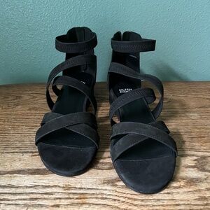Eileen Fisher Black Strappy Sandals Size 7 NWOT